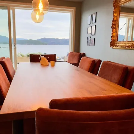 6 Person In Huglo Feriehus Nord Huglo